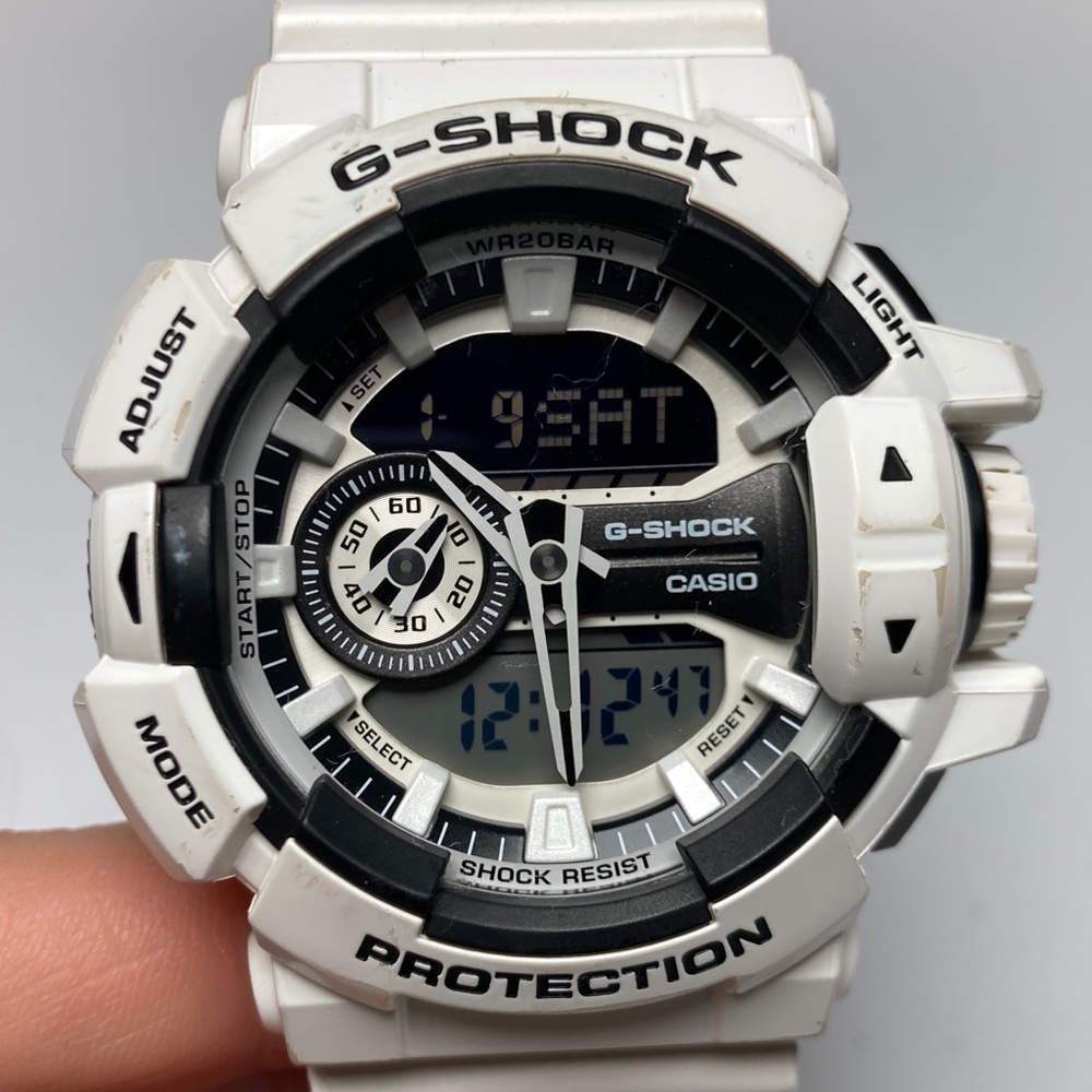 Casio Gshock GA-400, white black stormtrooper, new battery, light works - Picture 15 of 16